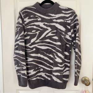 Women’s Super Soft Zebra Pattern Sweater Grey Size M